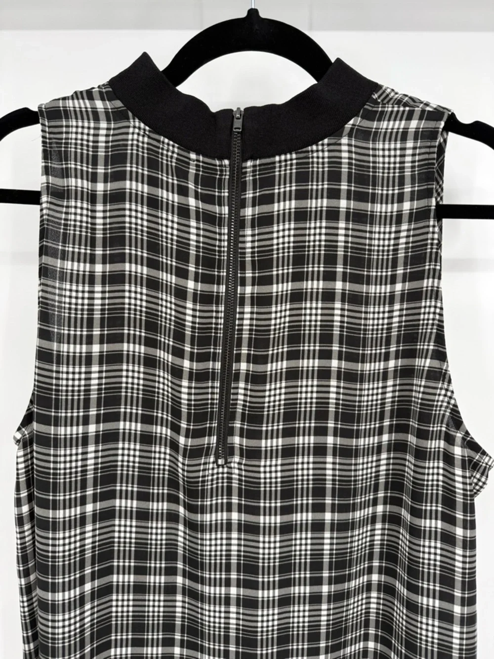 LOFT Plaid Sleeveless Blouse Mock Neck Zip Back Career Chic Preppy Chiffon Large - Picture 7 of 12
